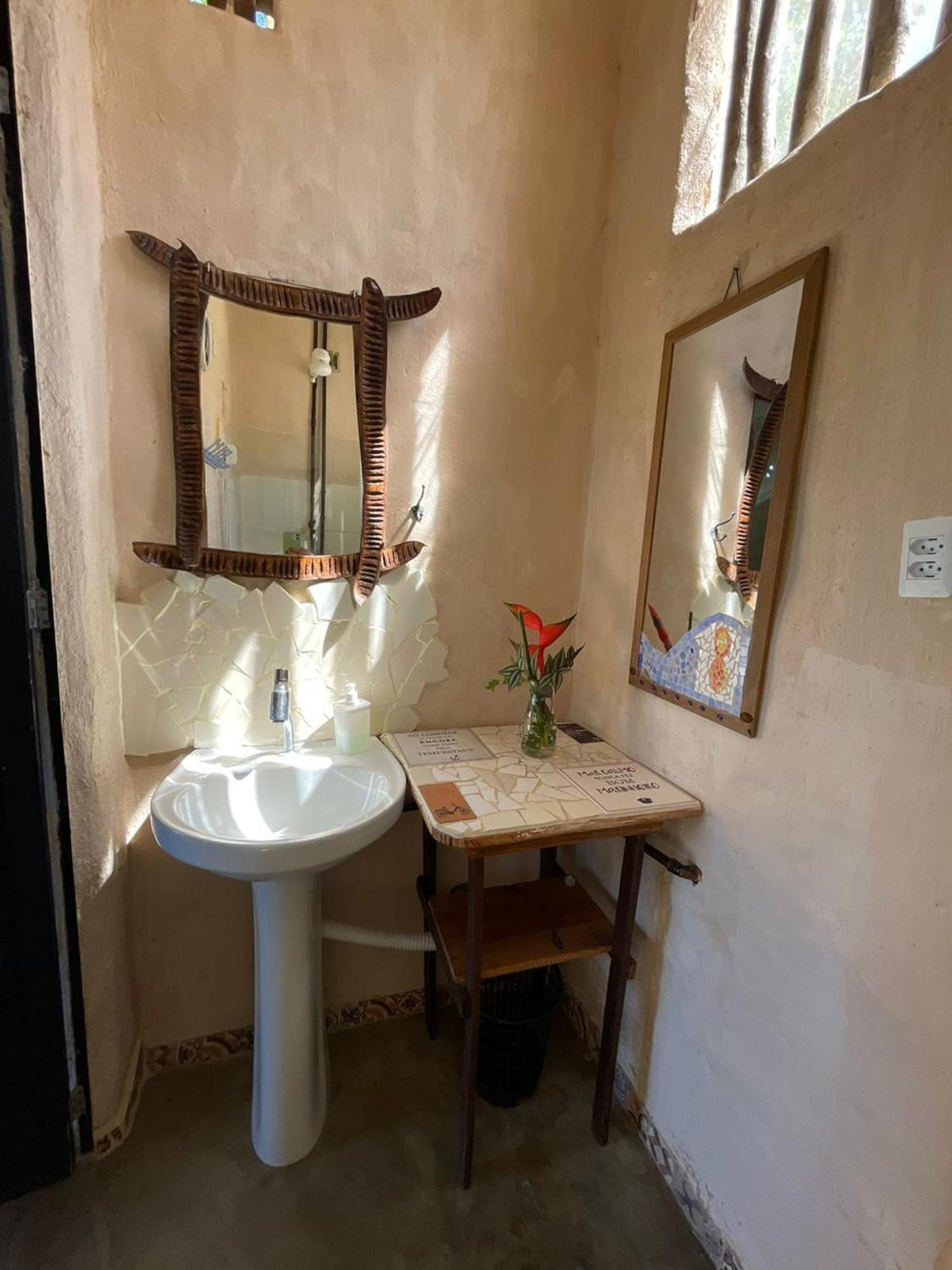 Eco Hostel Bosque Di Barro Velha Boipeba Eksteriør billede